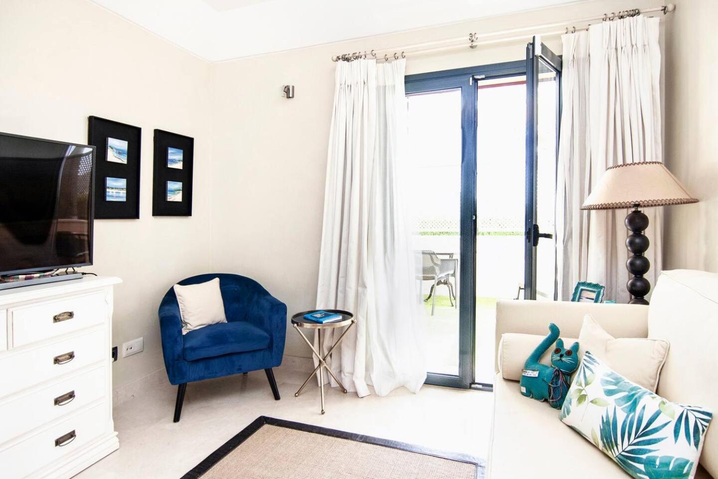 Polo Royale Waterfront Luxury - 3 Terraces And Pool Apartment