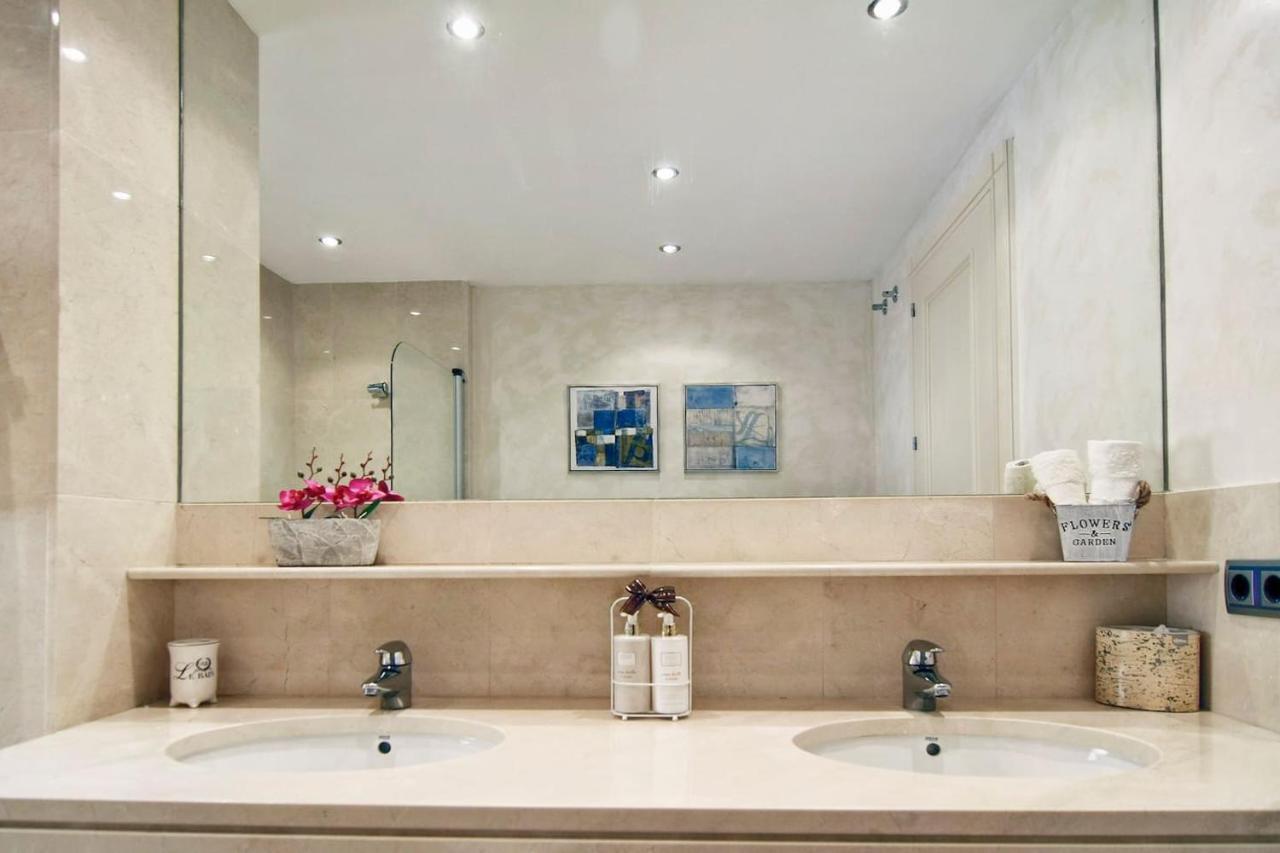 Polo Royale Waterfront Luxury - 3 Terraces And Pool Apartment *